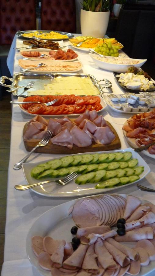 Hotel Rodizio Ug Wolfsburg Luaran gambar